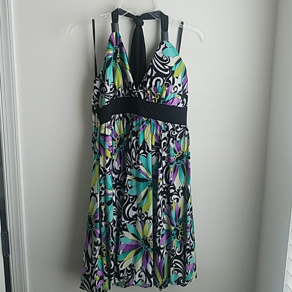 Candies dress with v neck halter and bubble hem